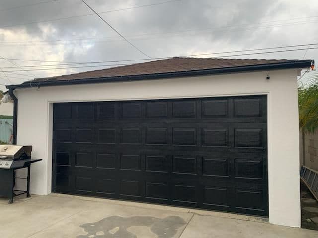 Garage door painting Burbank CA